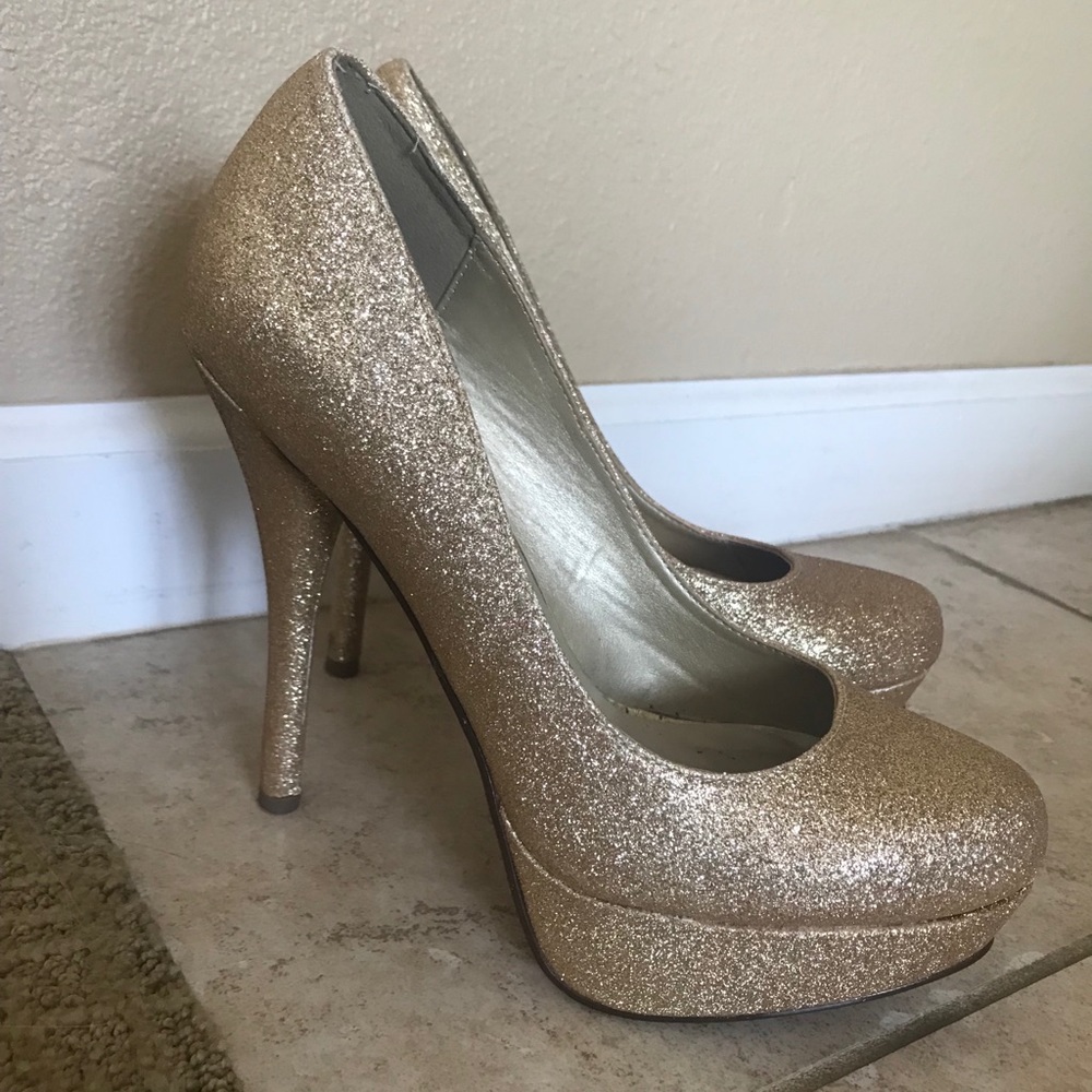 Shoe